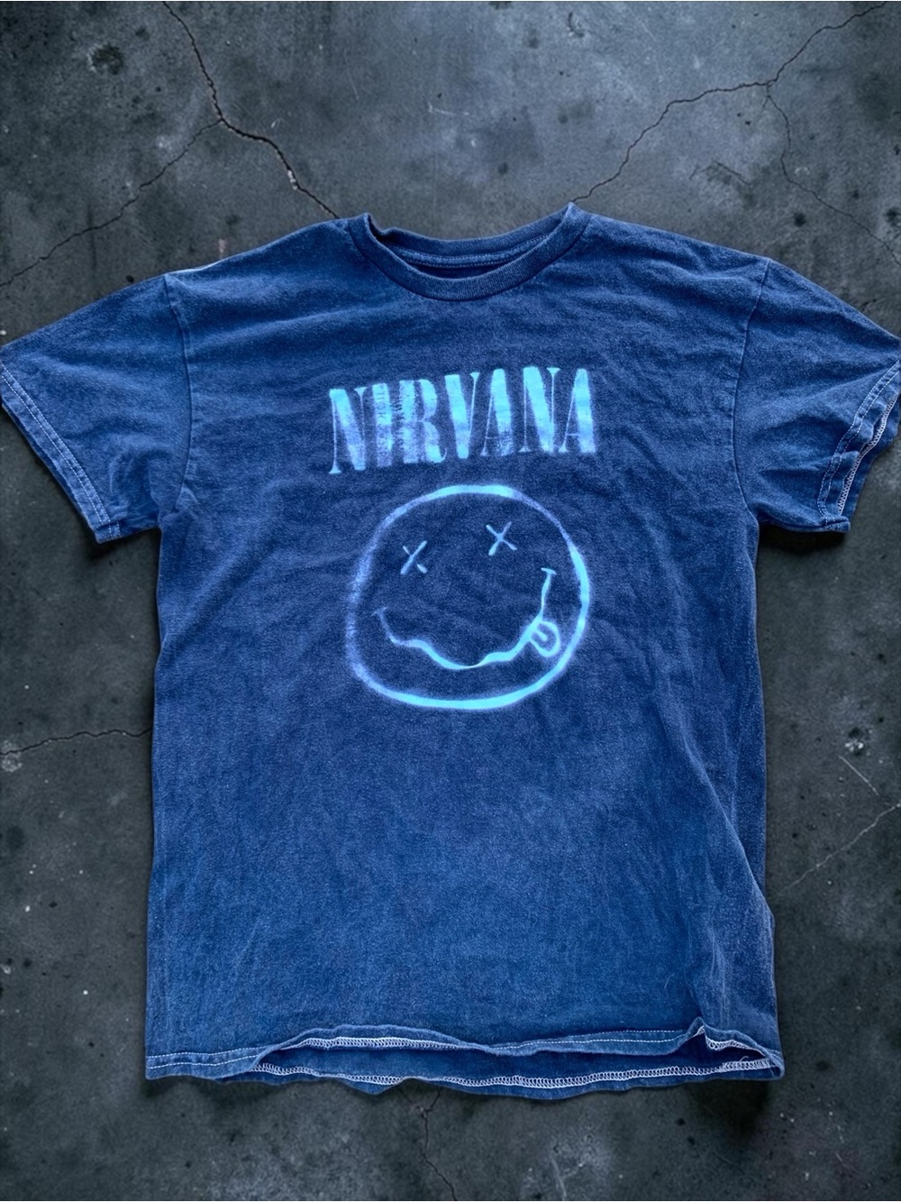 Nirvana Men’s Blue Logo Graphic Tee Medium